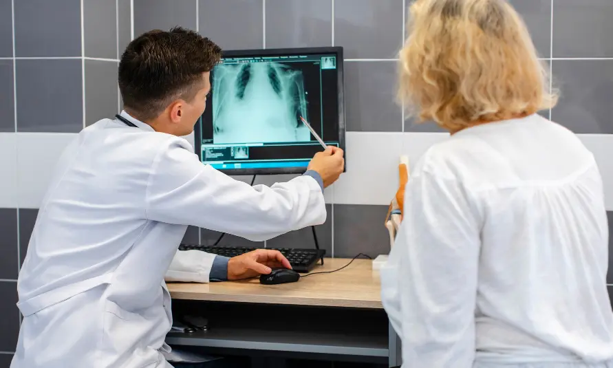 Radiologists collaborating on chest X-ray diagnosis